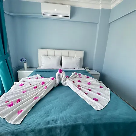 Marquis Blue לינה וארוחת בוקר