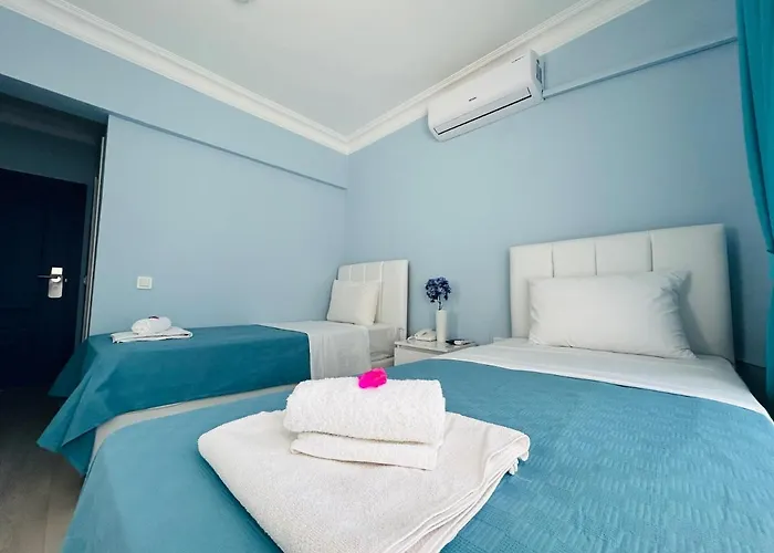 Bed & Breakfast Marquis Blue 4*