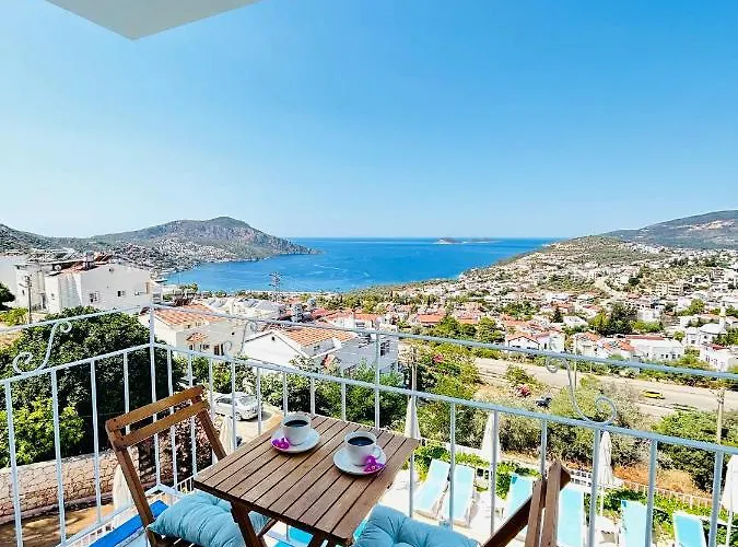 Marquis Blue Bed & Breakfast Kaş