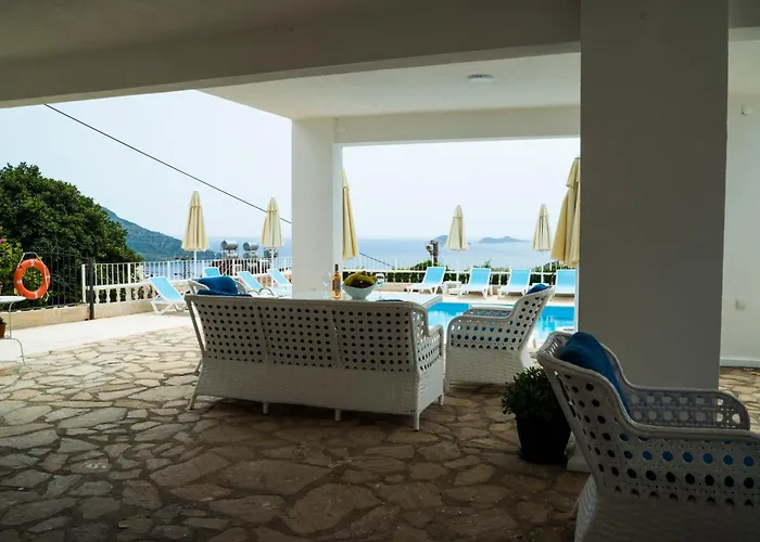 Marquis Blue Couette-café