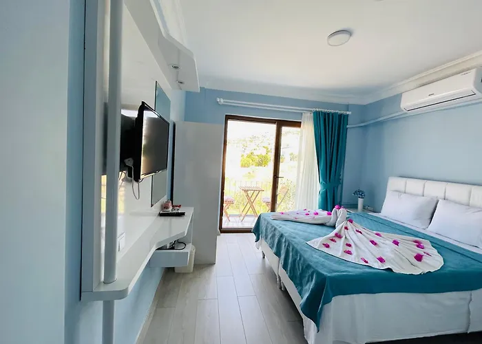 Marquis Blue Couette-café 4*