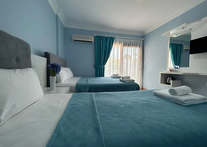 Marquis Blue Couette-café 4*