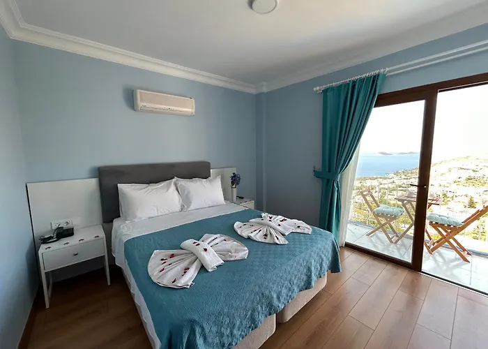 Couette-café Marquis Blue 4*